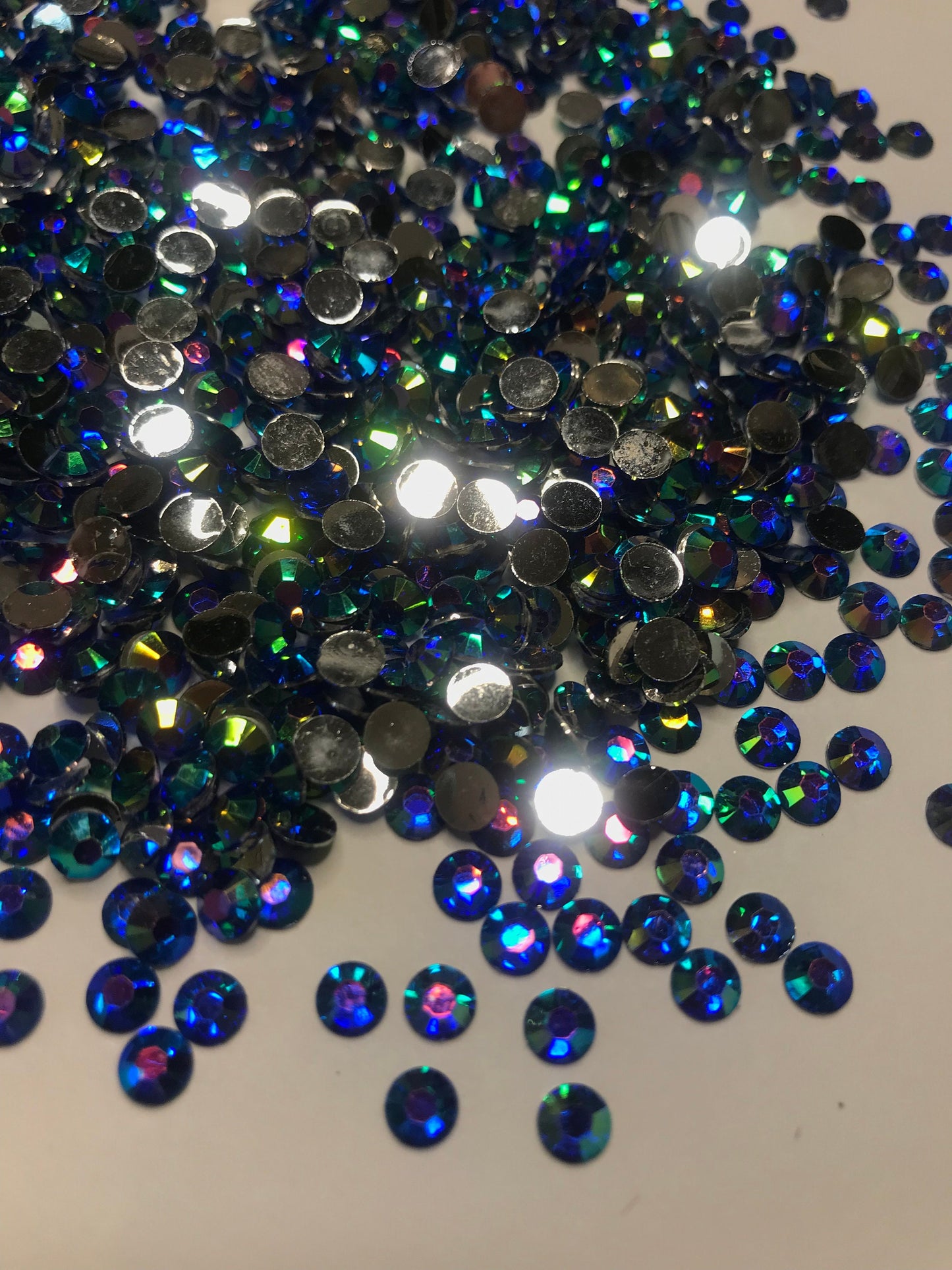 Sapphire Blue Flat Back Resin Rhinestones - 1000 pcs